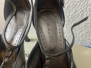 Sandalias bimba& Lola doradas/plateadas