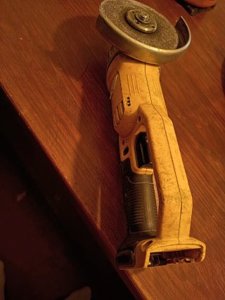 Radial Dewalt