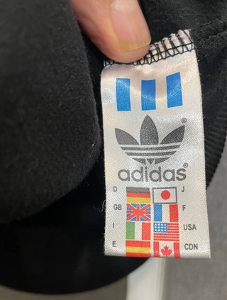 Chaqueta deportiva Adidas Talla XL Negra/Dorada