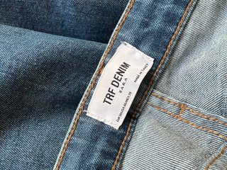 Pantalones vaqueros acampanados azules. Zara. T 38