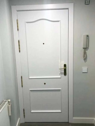 Lacado de puertas y muebles