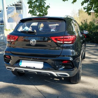 MG ZS Luxury 111 CV · Como nuevo · 25.500 km