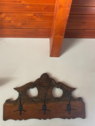 Perchero antiguo madera tallada 80cm