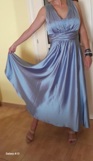 Vestido largo azul para bodas