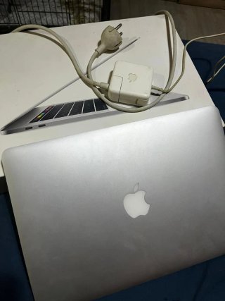 MacBook Air 13 128GB Plata