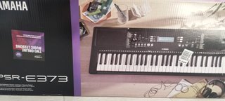 Teclado Yamaha PSR-E373