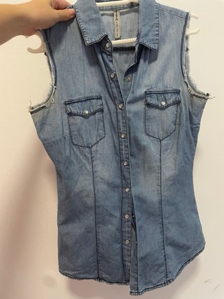 Camisa sin mangas con encaje