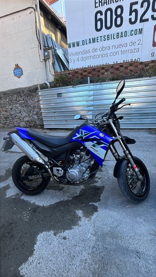 Yamaha XT660 Supermotard Azul/Blanco