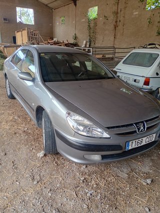 Peugeot 607 2002