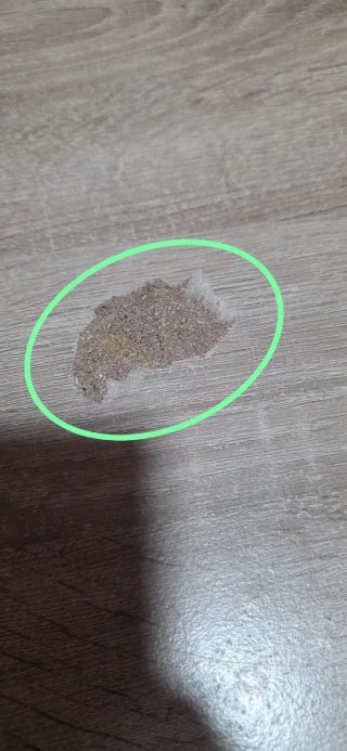 Mesa de comedor de madera