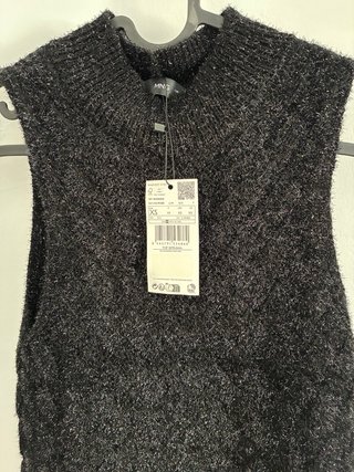 Top Mango Negro Talla XS