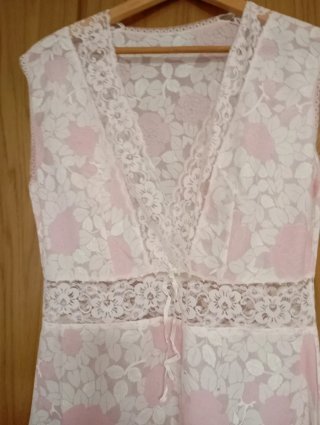 Camisón y Bata Encaje Floral Blanco y Rosa vintage