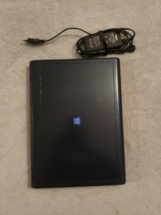 Portátil retro ASUS FL91 Pentium 4