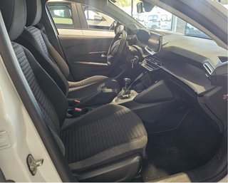 Peugeot 208 2022