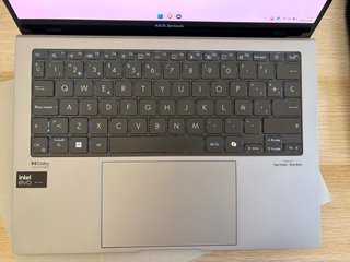 ASUS Zenbook S13 OLED Ultra 7