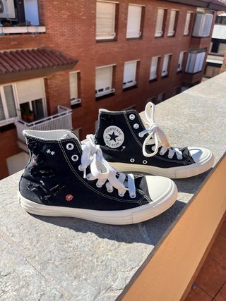 Converse Chuck Taylor AllStar negras bordadas EU40