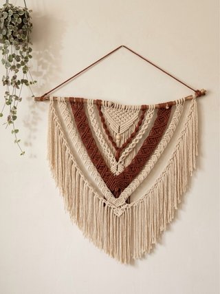 Tapiz de macramé bicolor