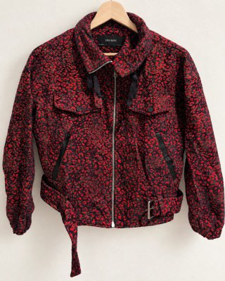 Chaqueta Zara Estampada Roja y Negra Talla S