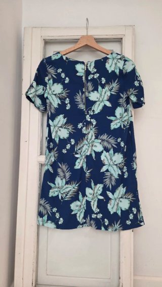 Vestido flores azules estilo años 60