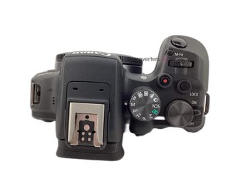 camara digital evil canon eos r10