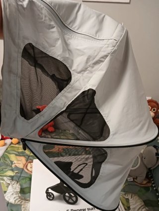 2 Capotas Bugaboo (50€ cada una), 6 meses uso.