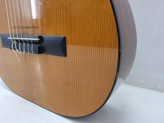 guitarra clasica admira fiesta
