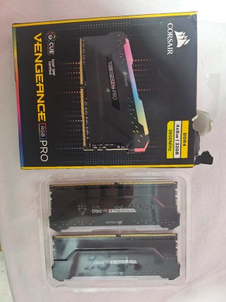 2x8GB Corsair Vengeance RGB Pro 3600MHz CL18 RAM