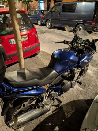Suzuki Bandit 600 Azul