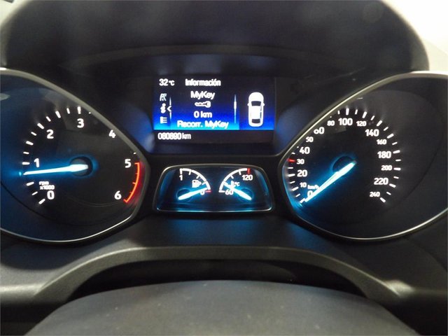 FORD Kuga 1.5 TDCi 88kW 4x2 A-S-S ST-Line