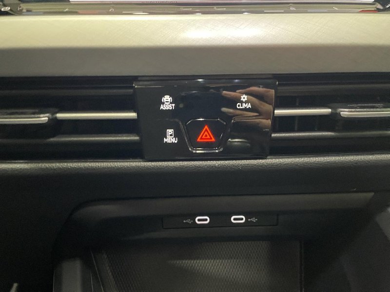 Volkswagen Golf 2022, foto 35