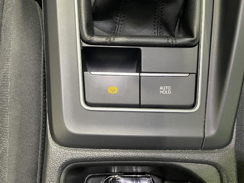 Volkswagen Golf 2022, foto 36