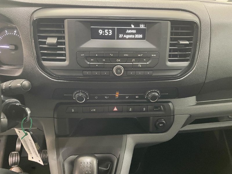 Citroën Jumpy 2021, foto 32