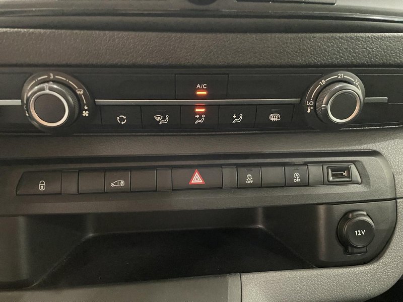 Citroën Jumpy 2021, foto 34