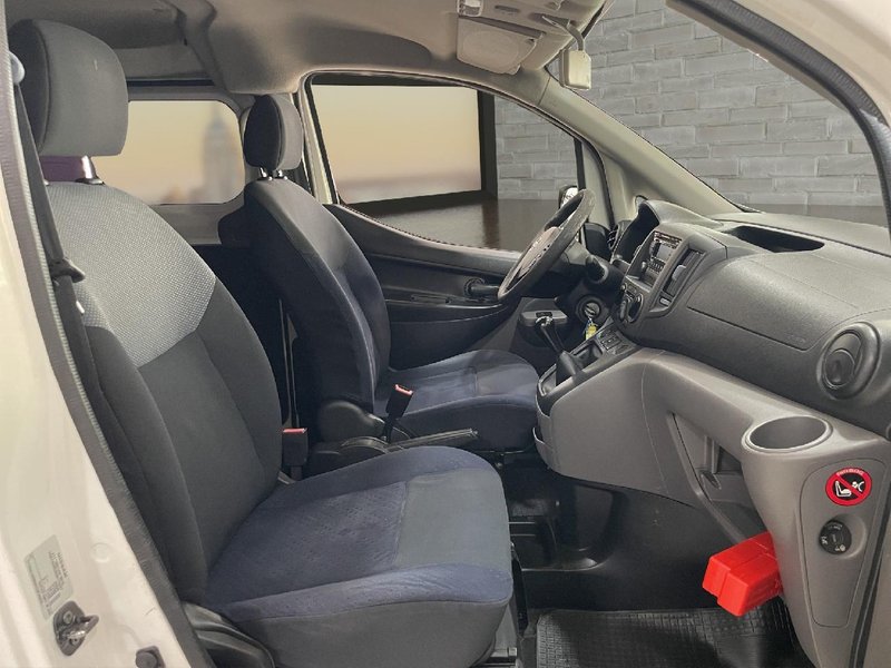 Nissan Evalia 2015, foto 15