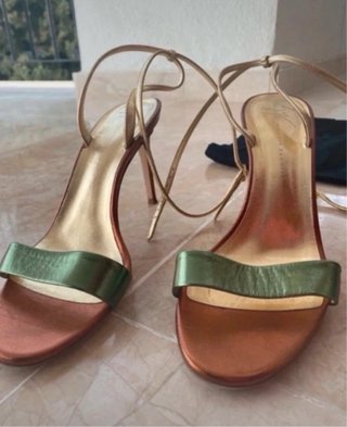 Sandalias Giuseppe Zanotti Oro y Verde