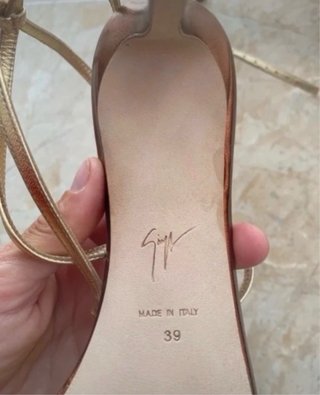 Sandalias Giuseppe Zanotti Oro y Verde