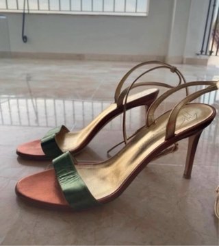 Sandalias Giuseppe Zanotti Oro y Verde