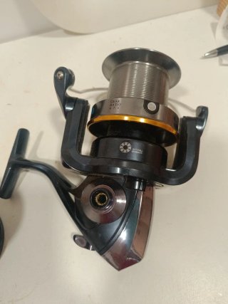Carrete de pesca INFINITE 4000