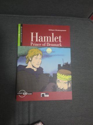 Hamlet Prince of Denmark. Book + CD ROM