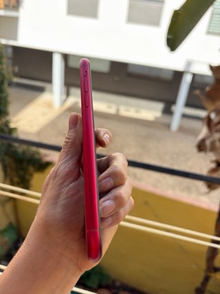 iPhone XR 128GB Rojo excelente estado