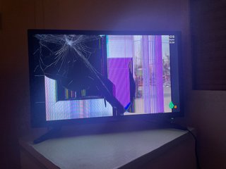 Televisor Qlive 24 Roto
