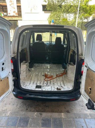 Ford Transit Courier 2015