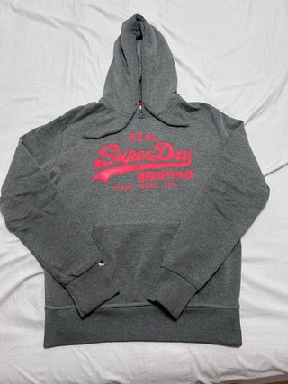 Sudadera Superdry gris con capucha