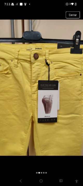 Vaqueros Pitillo Stradivarius Amarillos Talla 36