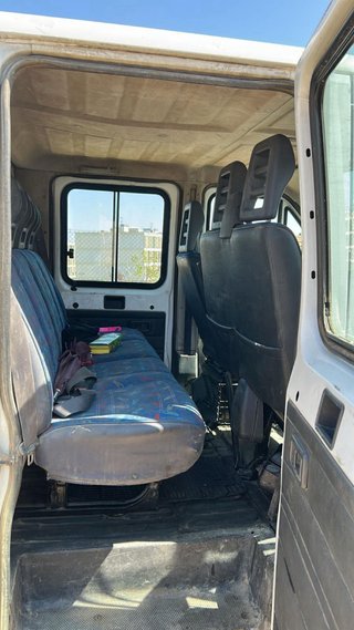 vendo furgoneta basculante 6 plazas