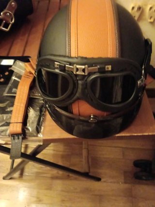 Casco Moto Vintage Gafas Incluidas, visera y faja.