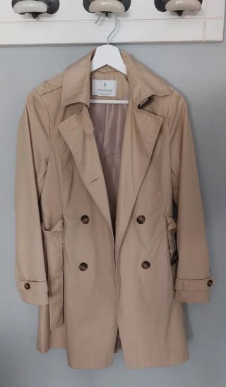 Gabardina Stradivarius Beige Talla S
