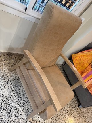 Sillón Sullon beige tela y madera