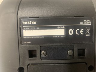 Impresora Portátil Brother RJ-4250WB