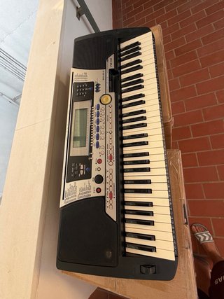 Teclado Yamaha PSR-550